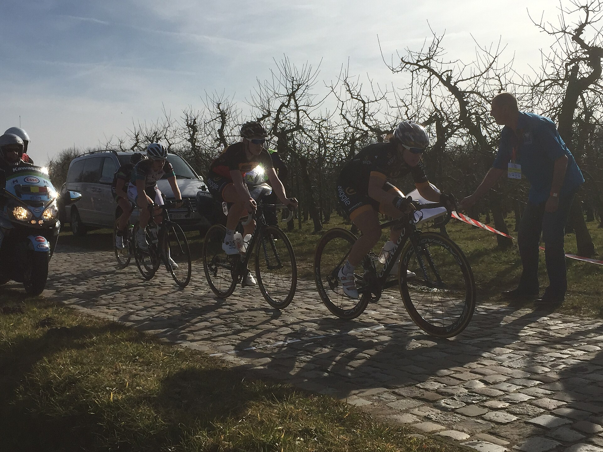 Imagem de referência de Lauren Kitchen, descrito nos dados abertos como ciclista australiana