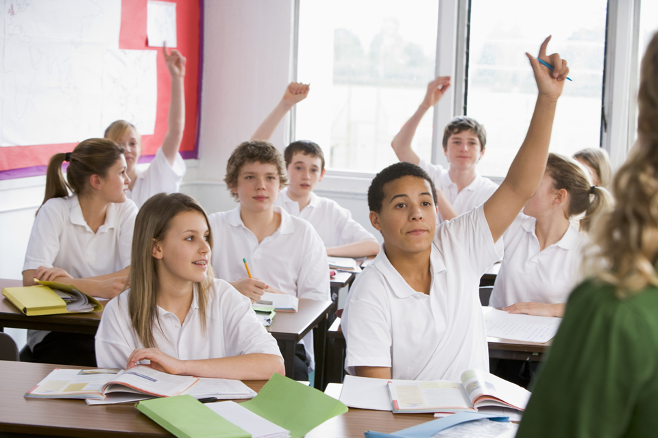 Imagem relacionada à notícia: O governo estabelece planos para alvo ‘escolas presas'