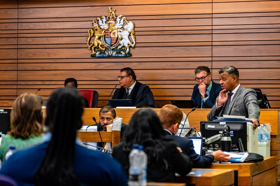 Imagem relacionada à notícia: O Westminster Magistrates (') Court organiza um evento de crime anti-cunho para escolas locais de Londres