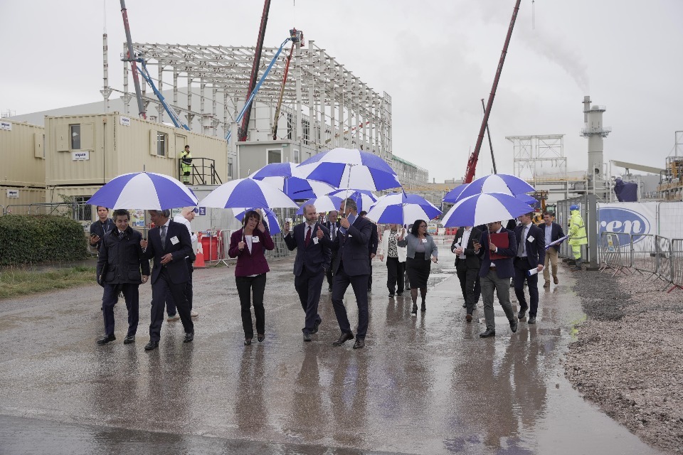 Imagem relacionada à notícia: £1 bn investimento garante mais de 300 empregos no Norte de Gales