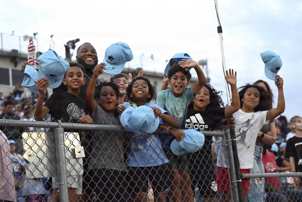 Imagem relacionada à notícia: Fort Hood, UFL fazer história do futebol