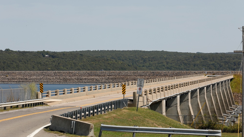Imagem relacionada à notícia: Distrito de Tulsa para substituir a Estrada Estadual 100 Ponte sobre a barragem Tenkiller