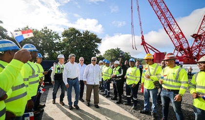A tuneladora Panamá chega a Albrook após escavar aproximadamente 65 metros abaixo do leito do Canal do Panamá