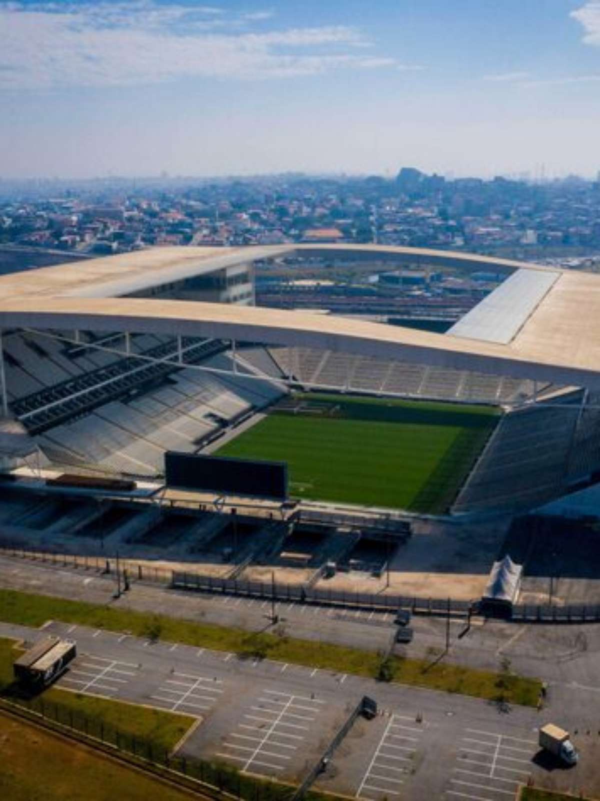 Corinthians e Caixa assinam termo de confidencialidade para negociar dívida da Neo Química Arena