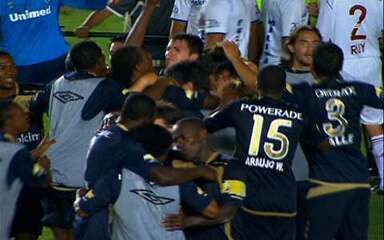 Fluminense vence a LDU, mas time equatoriano conquista a Copa Sul-Americana