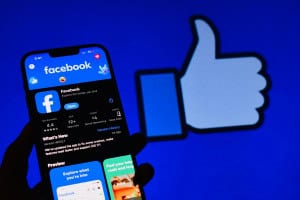 Facebook vai deixar você personalizar o algoritmo do feed com IA
