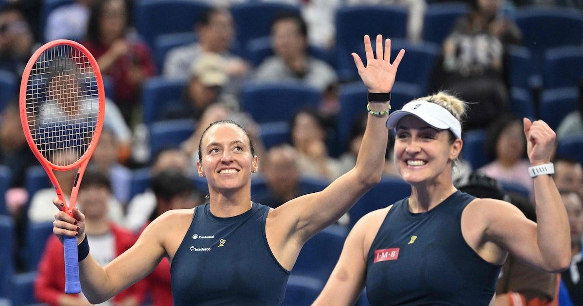 Stefani e Dabrowski vão à semi em Wuhan e se aproximam de liderança de ranking do ano