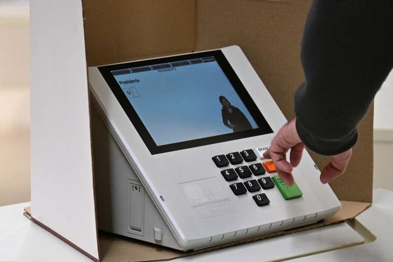 92% dizem que decisão de voto no 2º turno não mudará e 7% podem mudar, mostra BTG-Nexus
