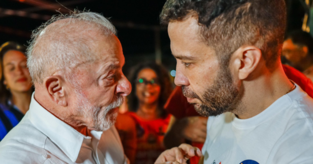 Janones cria canal no Whatsapp para ajudar Lula e chega 1 milhão de inscritos