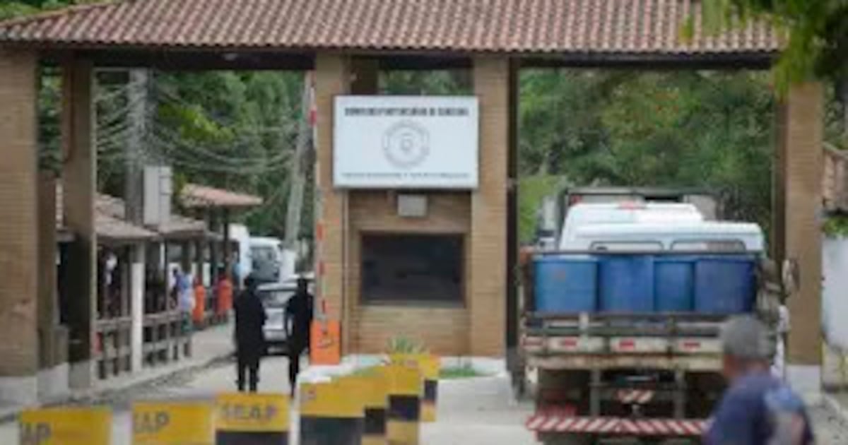Detento é transferido para Bangu 1 após tentar sair de presídio com alvará falso no Rio