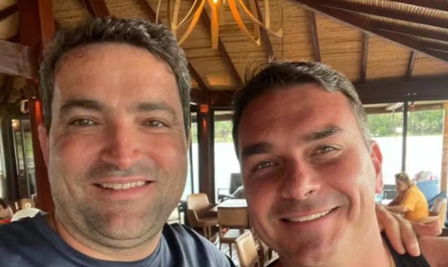 Quem é Willer Tomaz, amigo de Flávio Bolsonaro e maior apostador em bets no Brasil?
