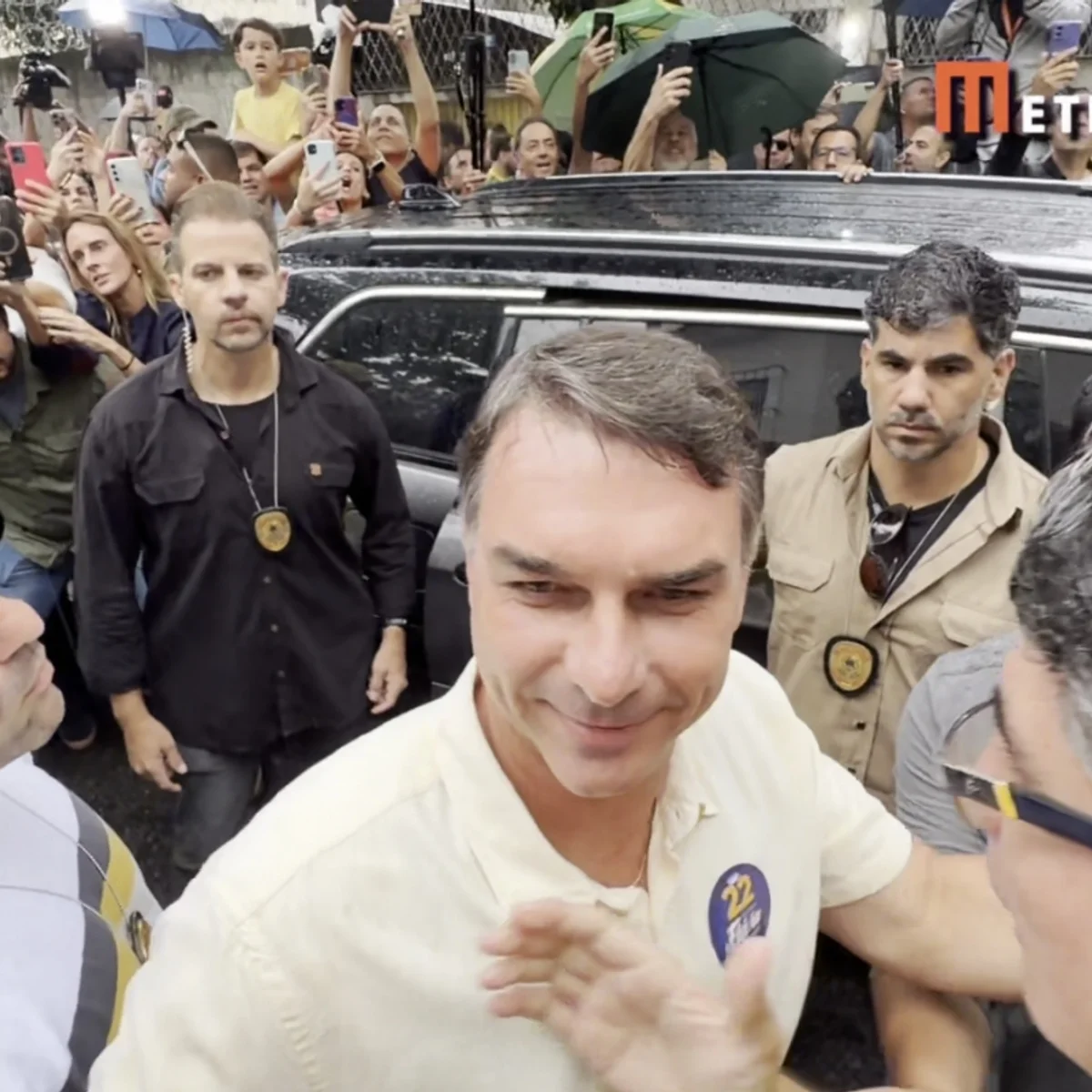 Com derrota, Flávio ficará sem cargo público pela 1ª vez em 24 anos