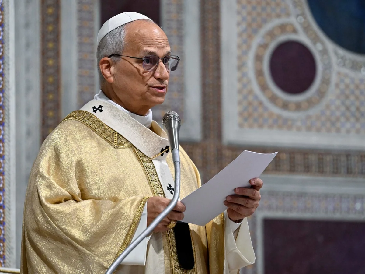 Papa Leão XIV será internado nesta terça para retirada de nódulo