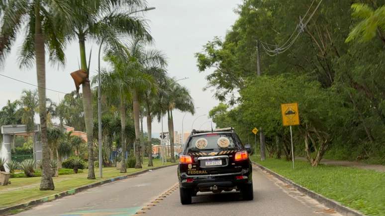 Casas de luxo são alvo da PF em operação que prendeu deputado no RJ
