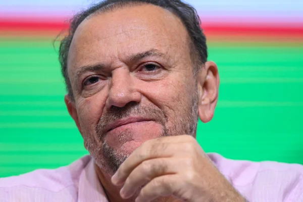 Edinho sobre partidos no Lula 4: "Eleição é uma coisa, composição é outra"