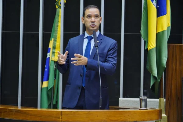 Com virada no 2º turno, Vicentinho Júnior é eleito governador do Tocantins - destaque galeria