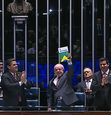 Em 'data histórica', Congresso promulga fim da escala 6x1 em sessão com Lula Foto: Reprodução/TV Senado
