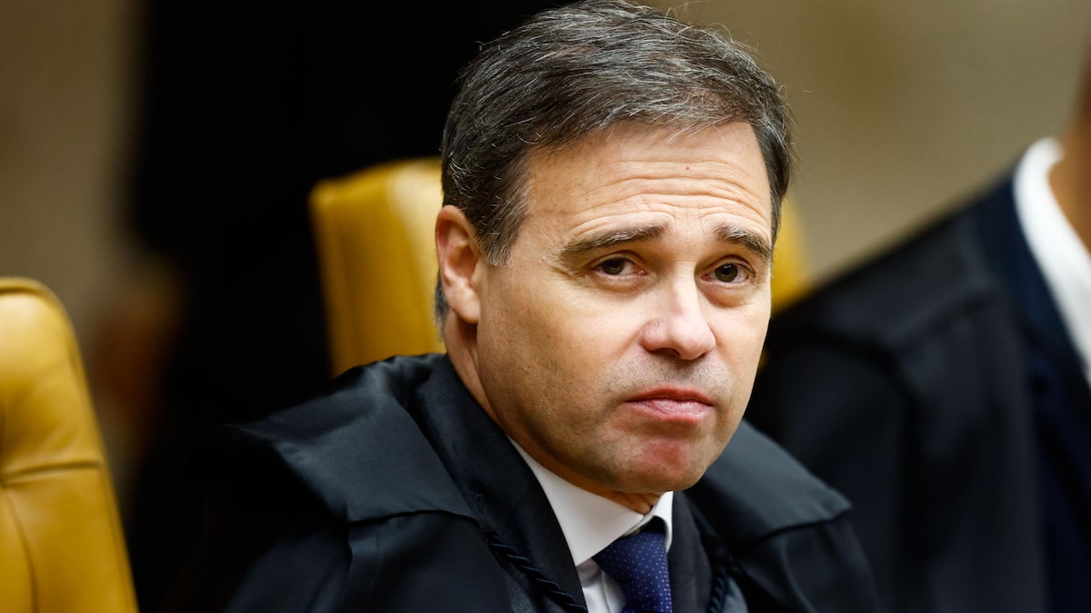 André Mendonça será relator no TSE de pedido de Lula para abrir sigilos próprios e de Flávio