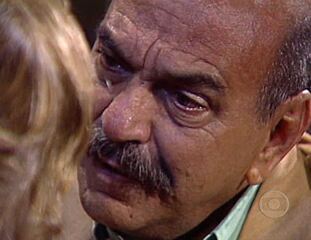 O Salvador da Pátria: Sassá se declara para Clotilde
