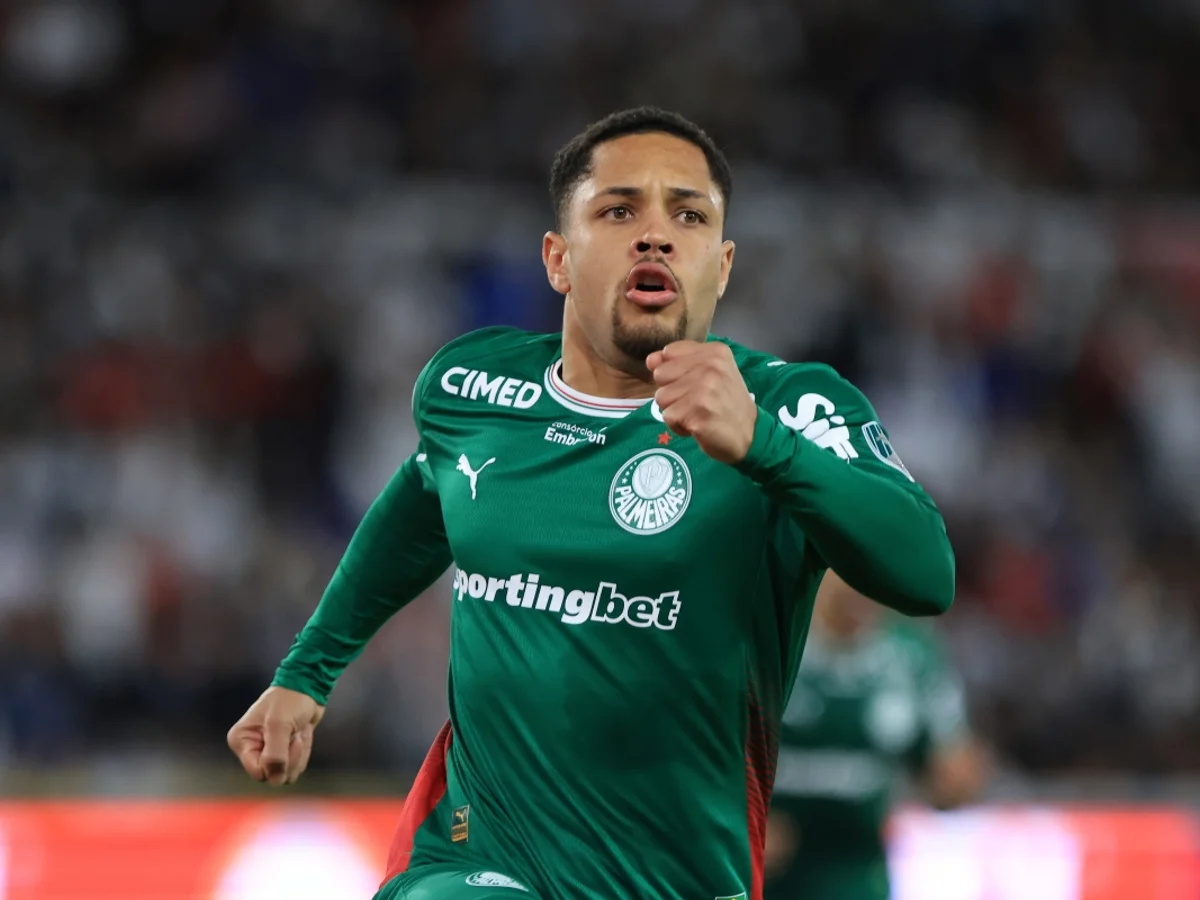 Libertadores: Vitor Roque desfalca Palmeiras no jogo contra o Fluminense