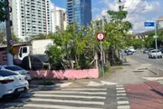 Oficina é sediada em área pública à frente da Linha 17-Ouro