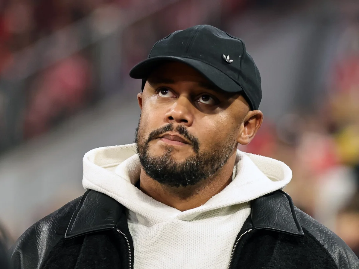 Auxiliar do Bayern atualiza estado de saúde de Kompany: "Está de bom humor"