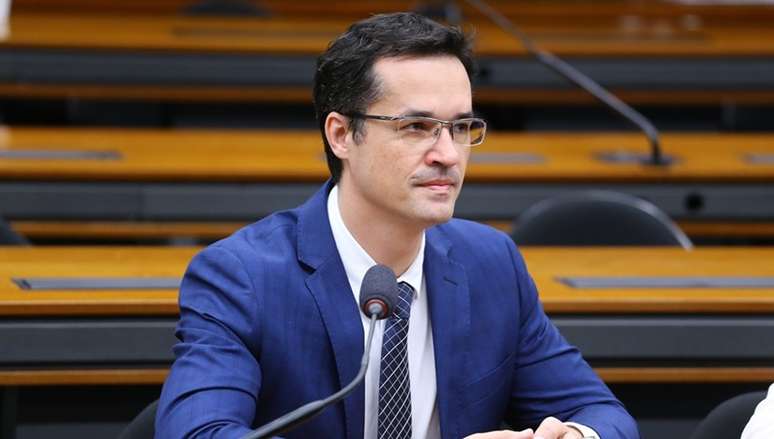 Nunes Marques suspende decisão que indeferiu candidatura de Deltan Dallagnol