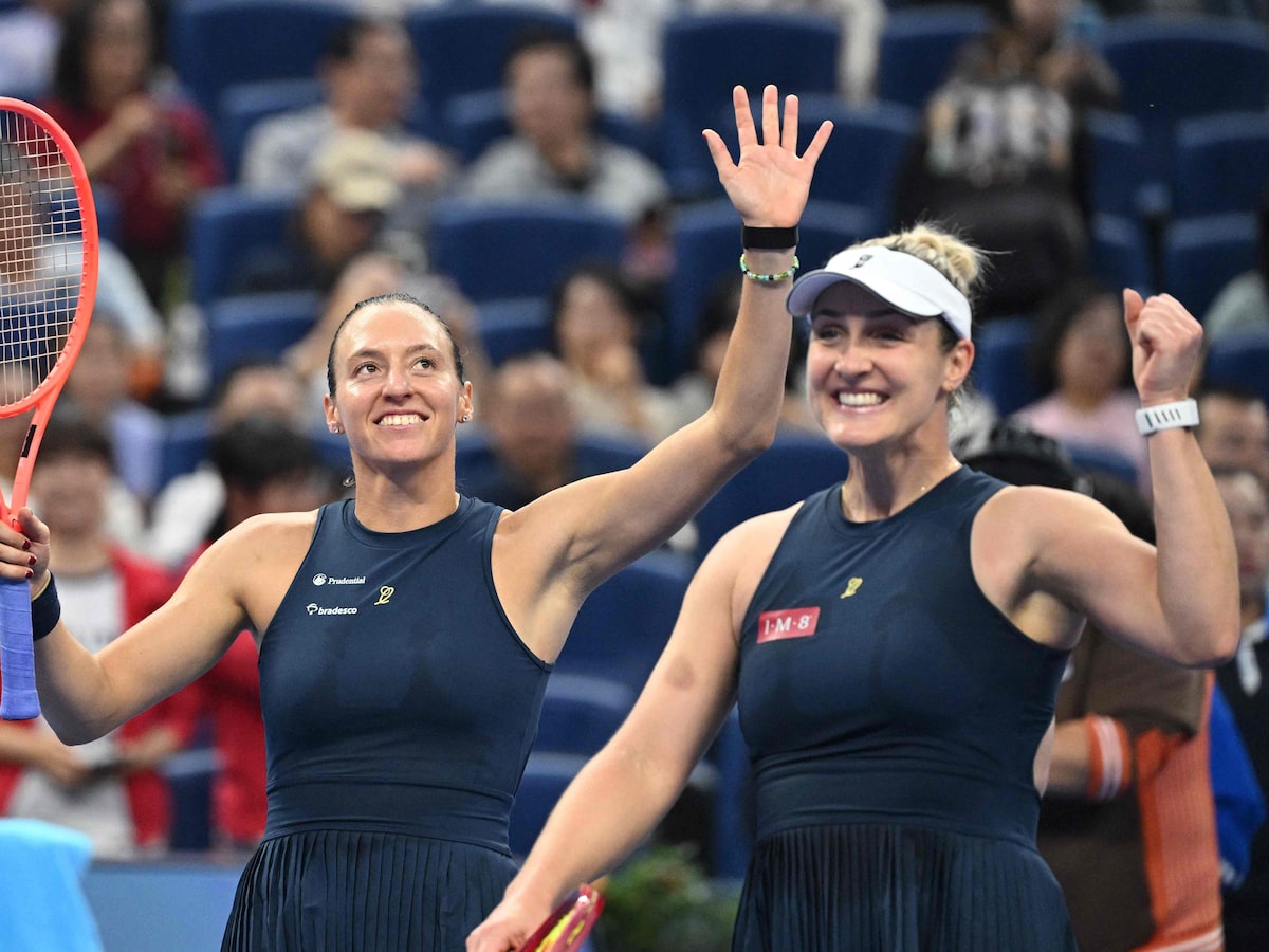 Stefani e Dabrowski vão à semi em Wuhan e se aproximam de liderança de ranking do ano