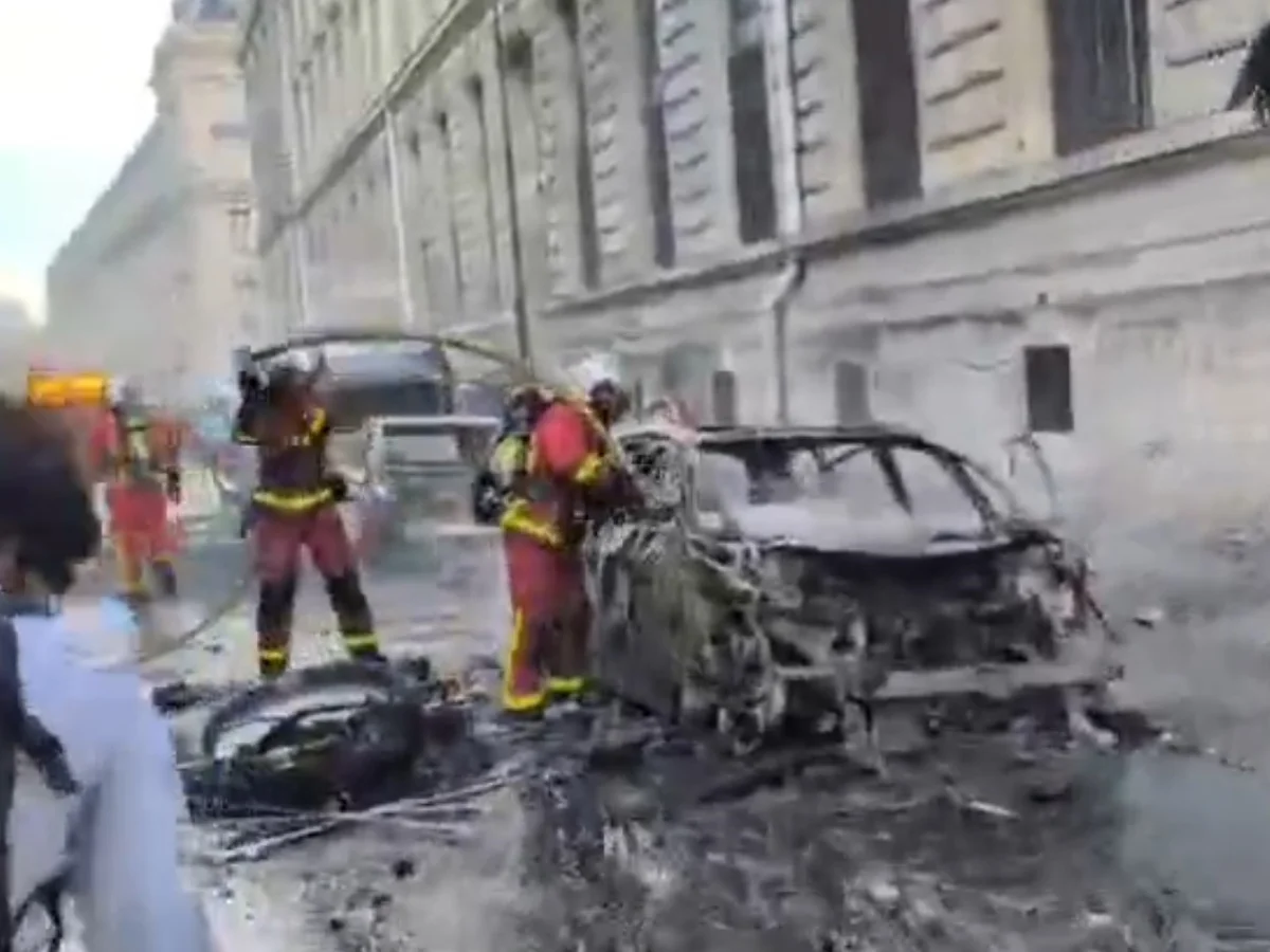 França inicia toque de recolher em várias cidades após protestos violentos