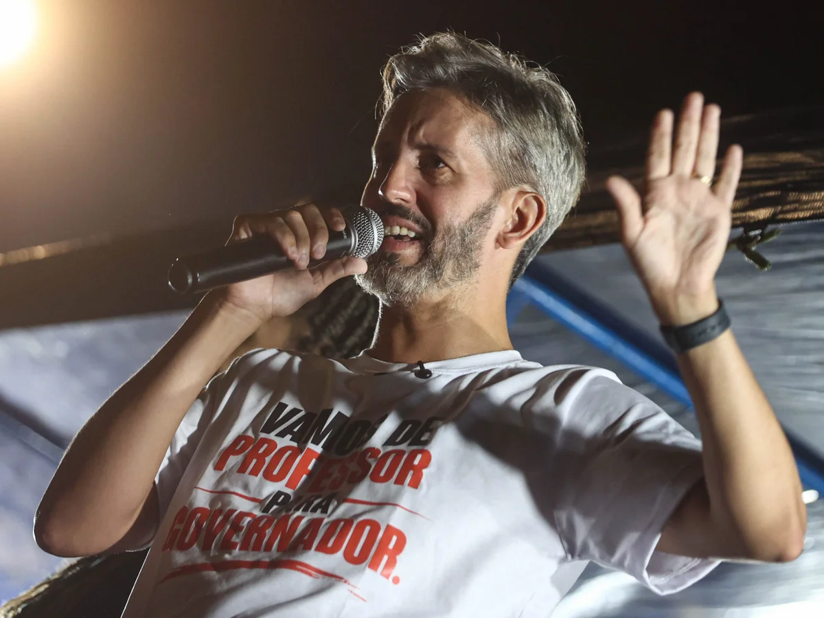 Leandro Grass comemora fim da escala 6x1: "Brasil deu um passo a frente"